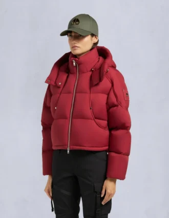 akai cropped puffer 2 4 330x424 - Akai Cropped Puffer