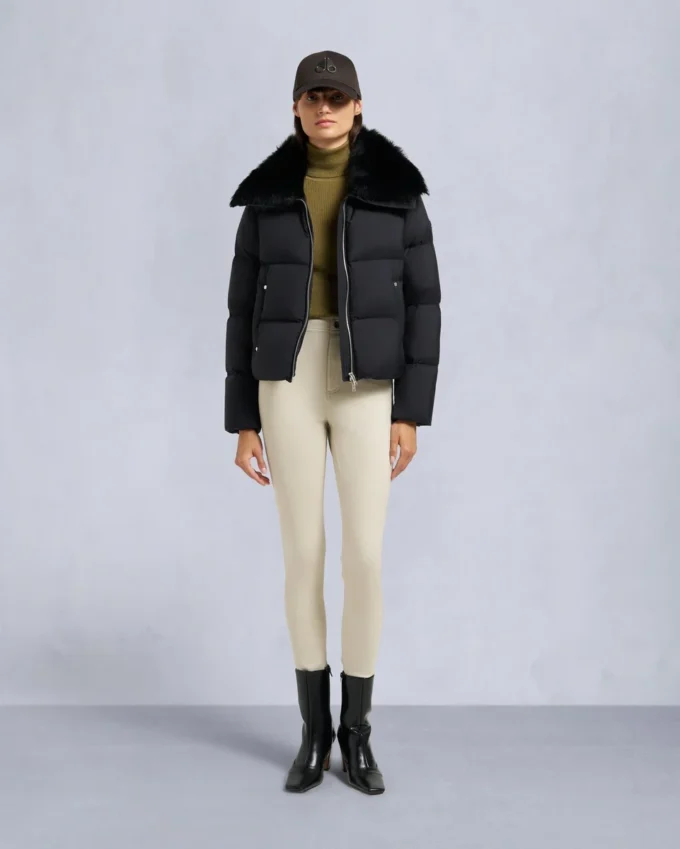 Belle Dune Kurze Daunenjacke mit Lammfellbesatz Belle Dune Kurze Daunenjacke mit Lammfellbesatz
