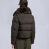 Belle Dune Kurze Daunenjacke mit Lammfellbesatz Belle Dune Kurze Daunenjacke mit Lammfellbesatz