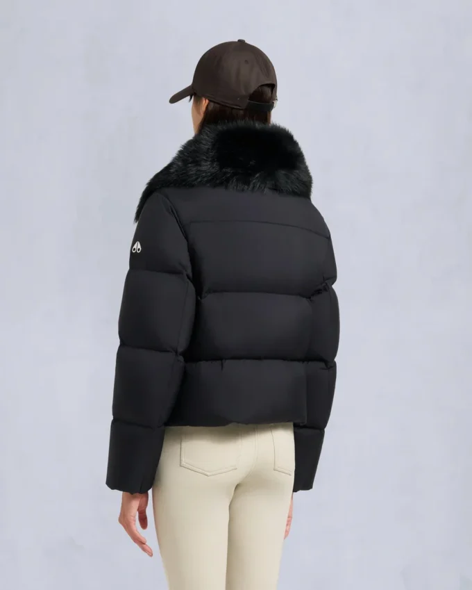 Belle Dune Kurze Daunenjacke mit Lammfellbesatz Belle Dune Kurze Daunenjacke mit Lammfellbesatz