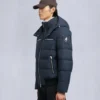 Bomberjacke mit Cloud-Shearling-Besatz Bomberjacke mit Cloud-Shearling-Besatz