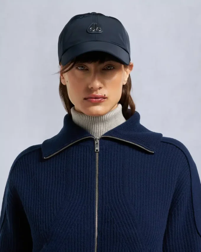 Corina Sweater mit durchgehendem Reißverschluss Corina Sweater mit durchgehendem Reißverschluss