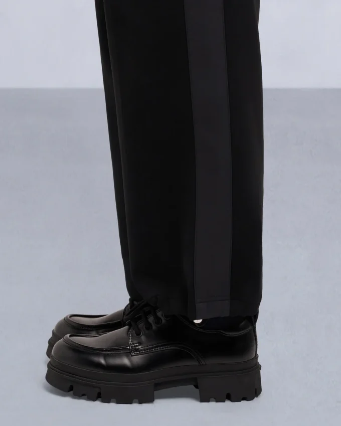 Mix Media-Hose mit weitem Bein Mix Media-Hose mit weitem Bein